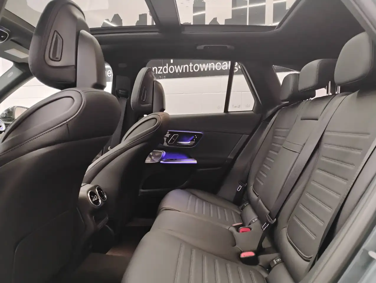 Mercedes-Benz GLC снимка Mercedes-Benz GLC