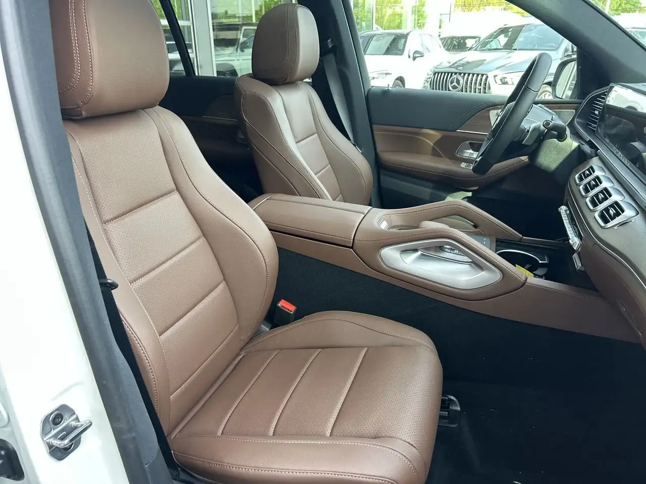 Mercedes-Benz GLE снимка Mercedes-Benz GLE