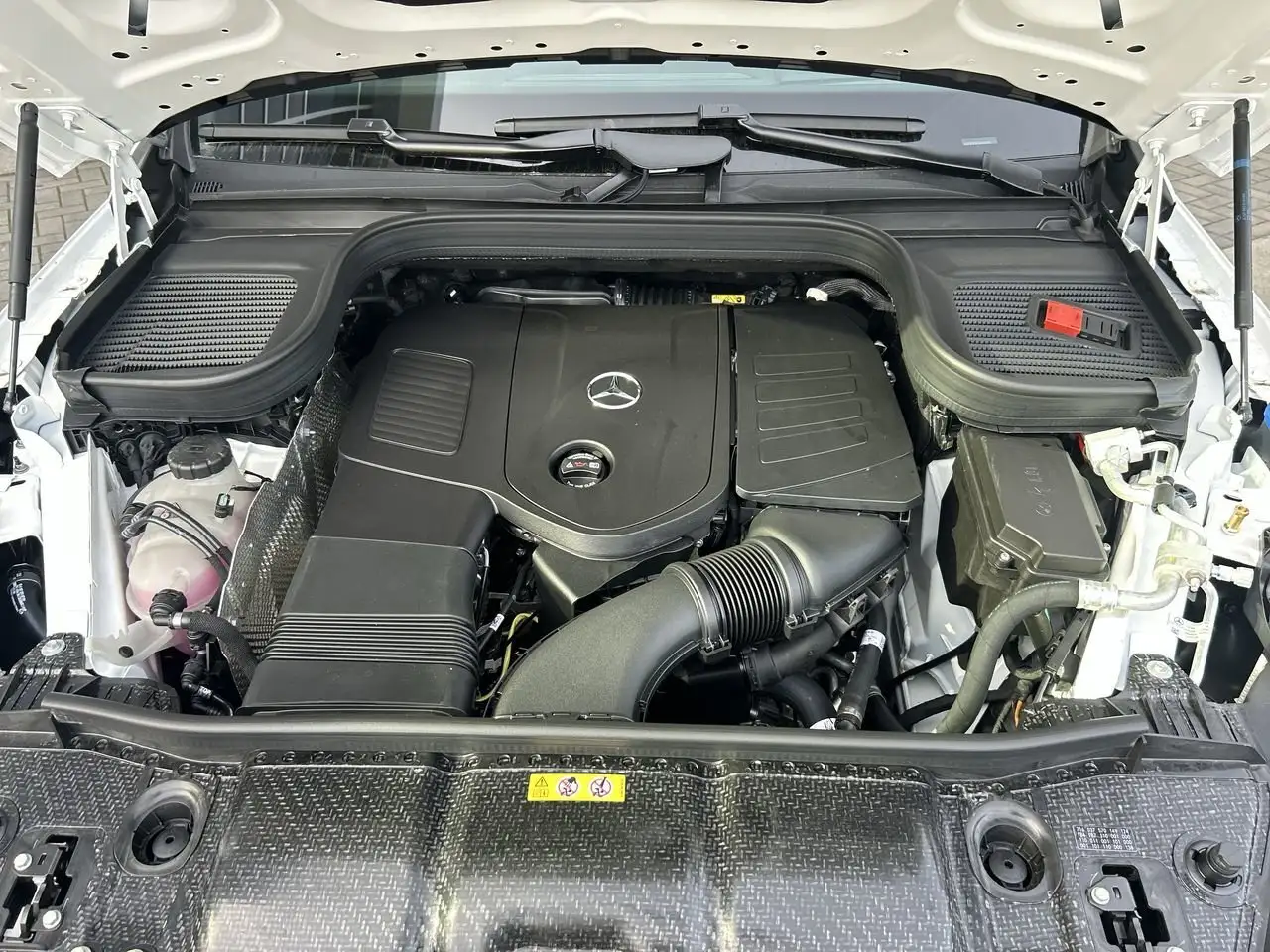 Mercedes-Benz GLE снимка Mercedes-Benz GLE