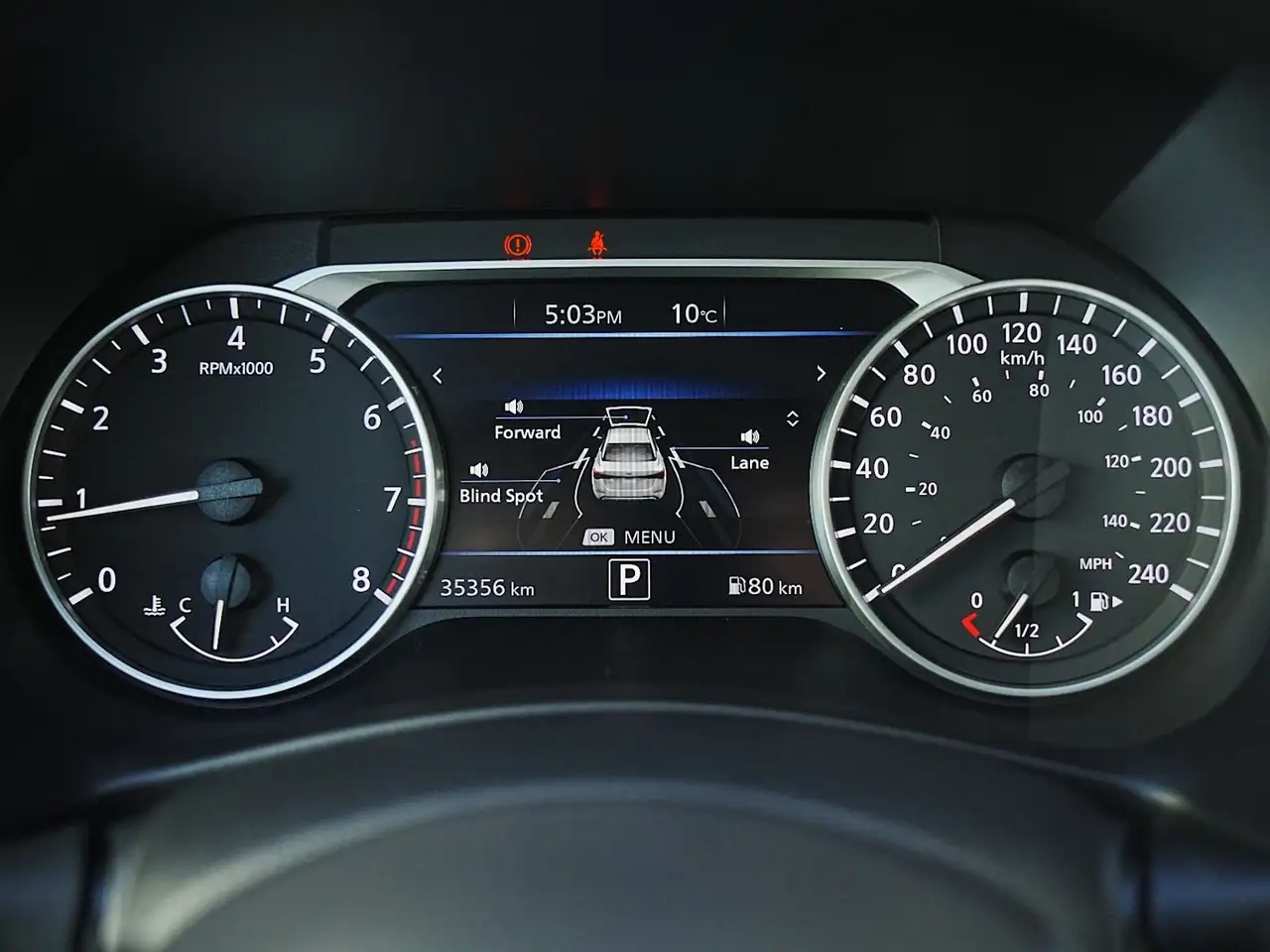 Nissan Sentra снимка Nissan Sentra