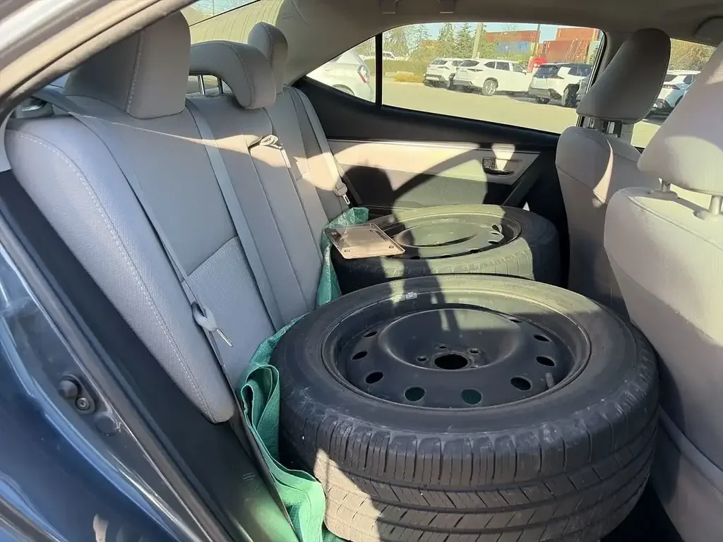 Toyota Corolla снимка Toyota Corolla
