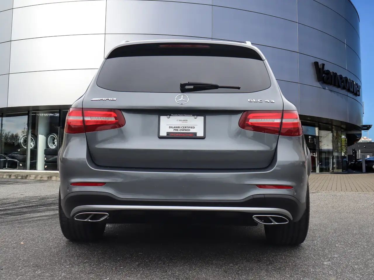 Mercedes-Benz GLC снимка Mercedes-Benz GLC