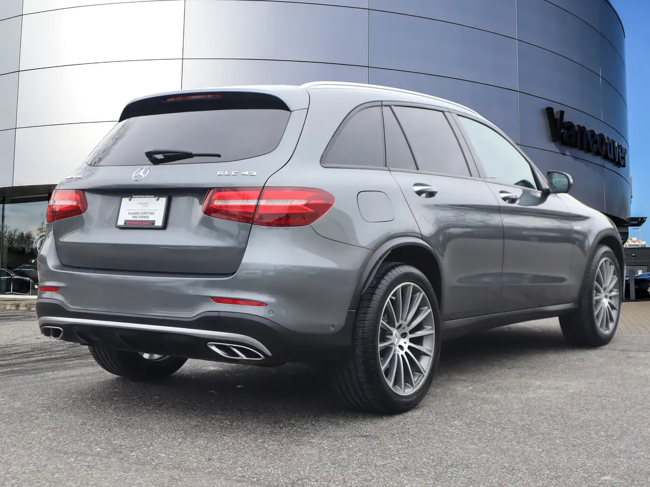 Mercedes-Benz GLC снимка Mercedes-Benz GLC