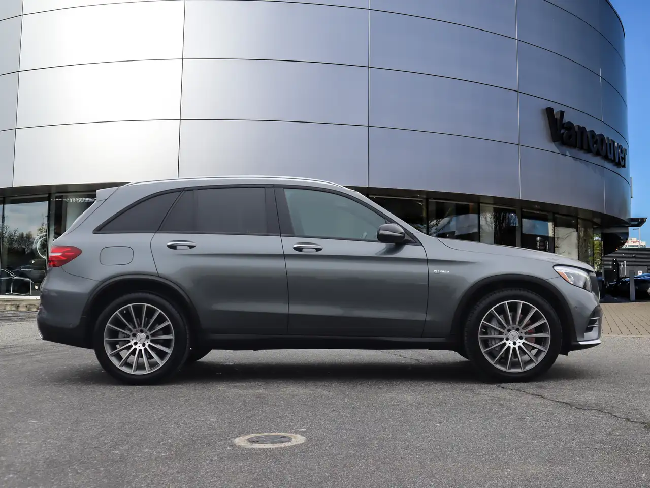 Mercedes-Benz GLC снимка Mercedes-Benz GLC