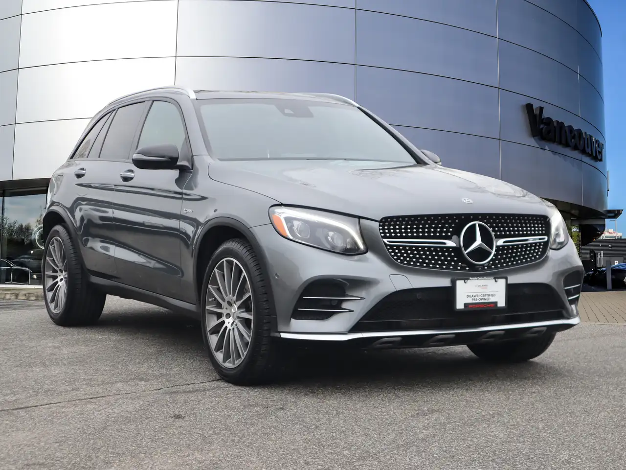 Mercedes-Benz GLC снимка Mercedes-Benz GLC