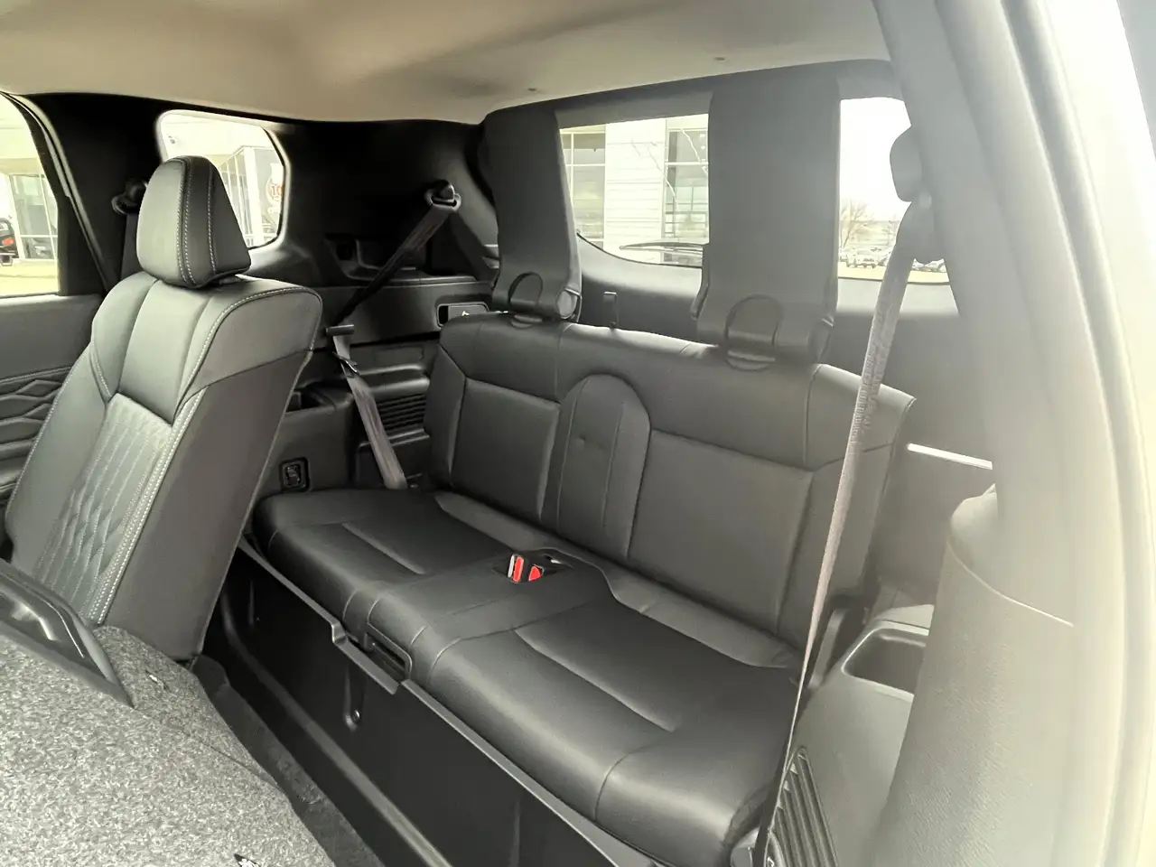 Mitsubishi Outlander снимка Mitsubishi Outlander