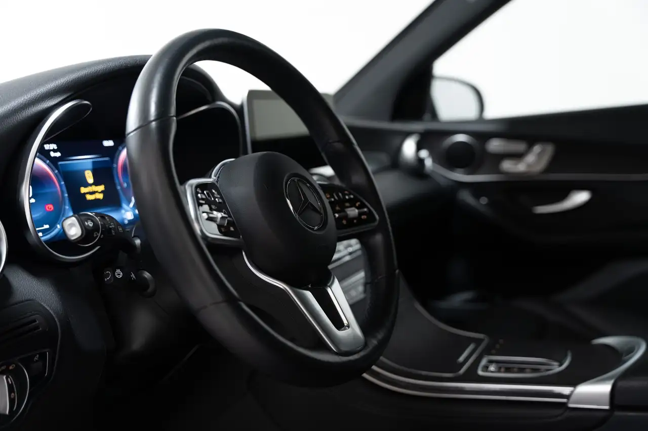Mercedes-Benz GLC снимка Mercedes-Benz GLC