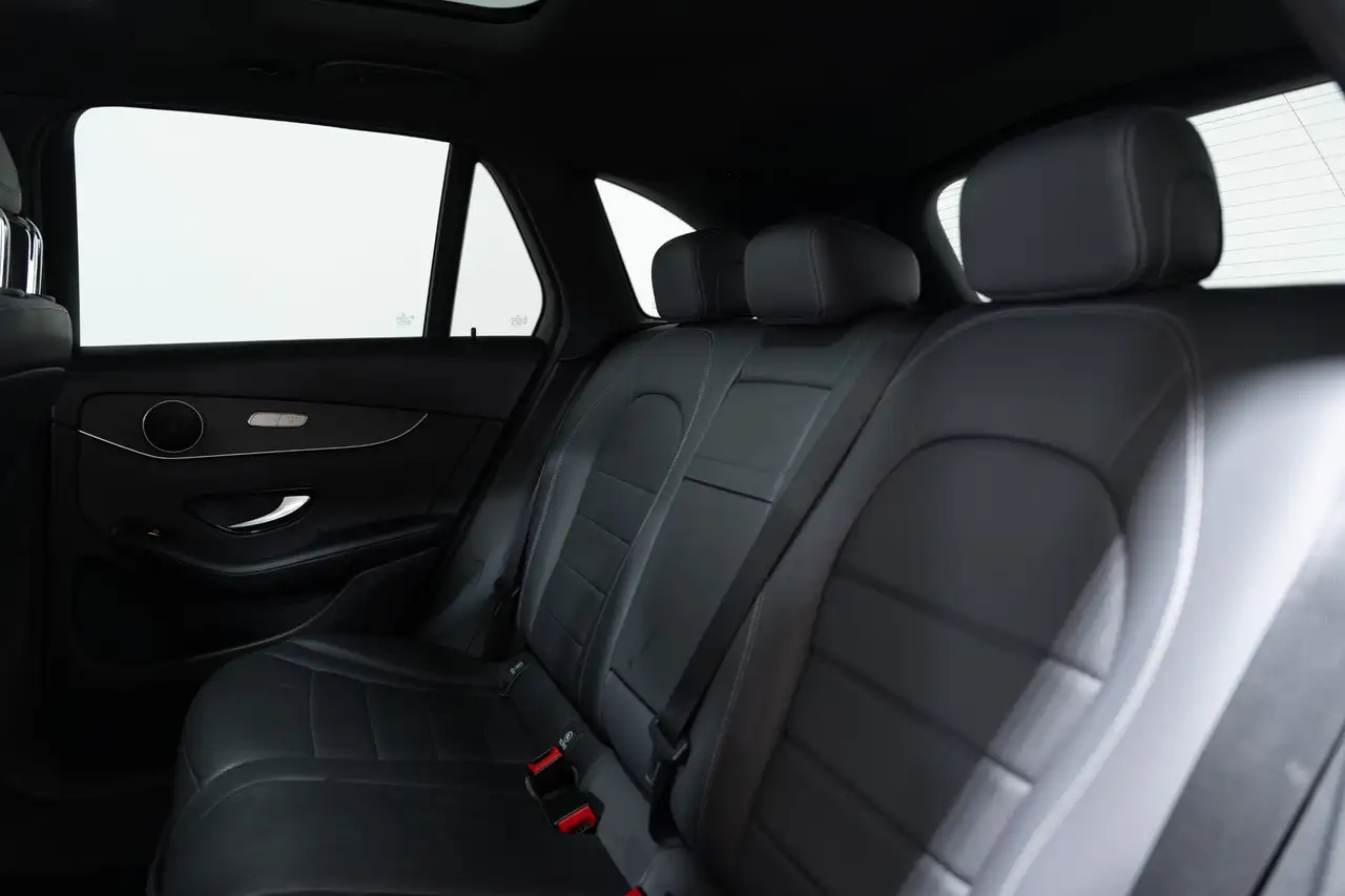 Mercedes-Benz GLC снимка Mercedes-Benz GLC
