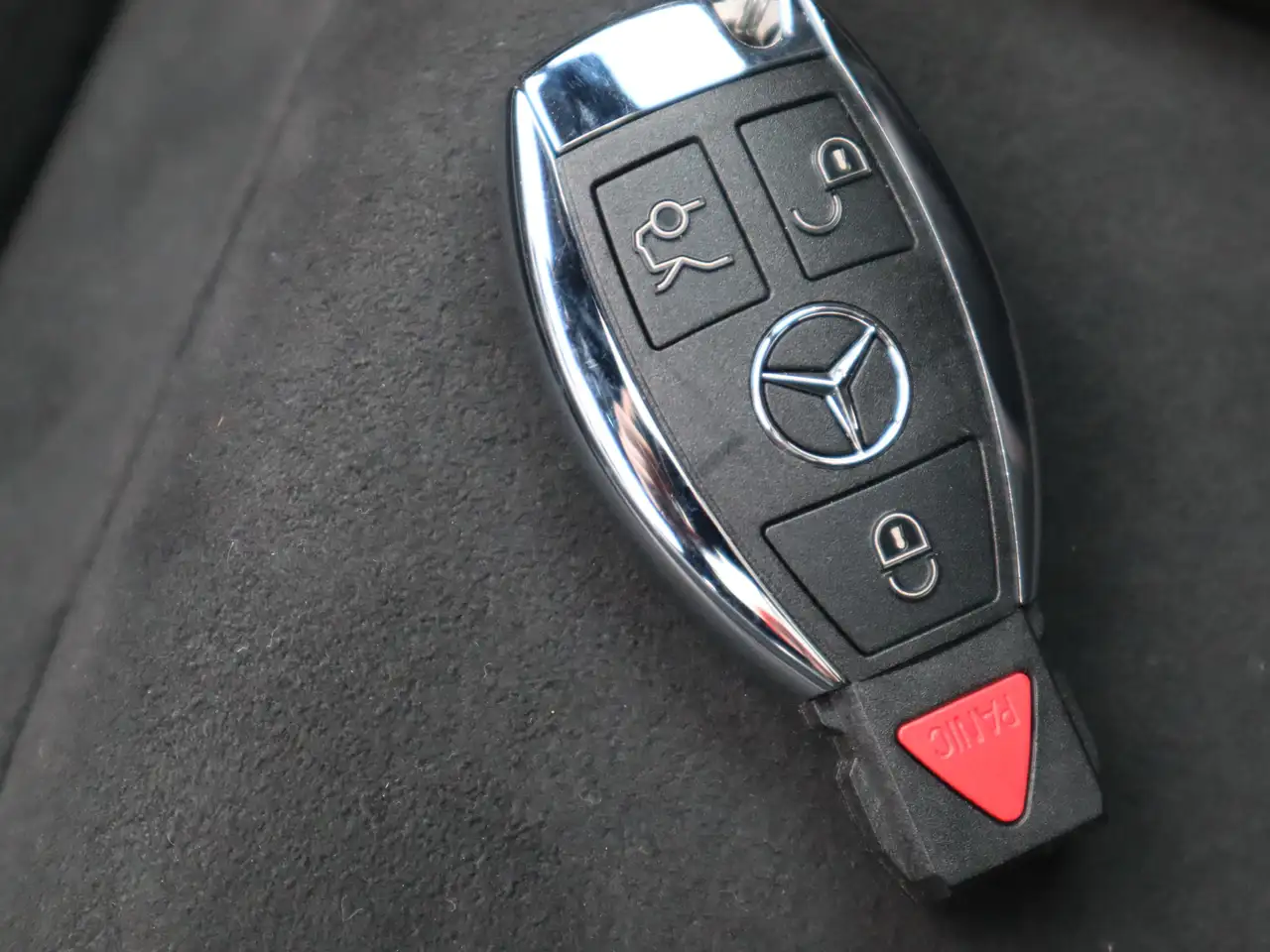 Mercedes-Benz GLC снимка Mercedes-Benz GLC