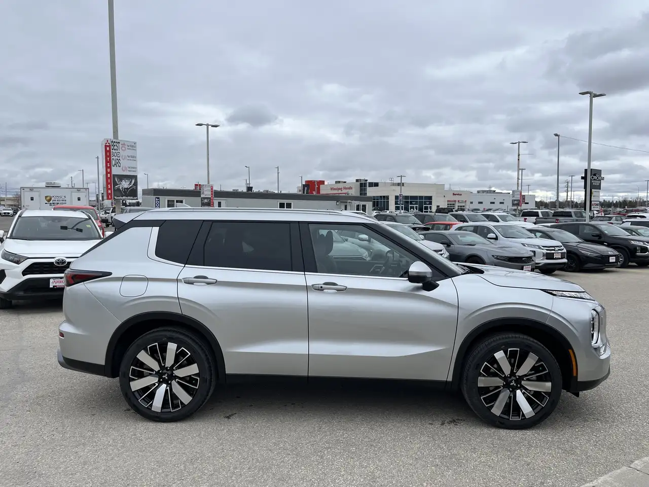 Mitsubishi Outlander снимка Mitsubishi Outlander