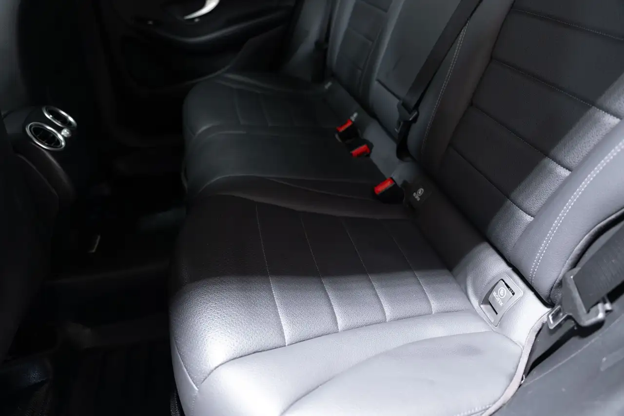 Mercedes-Benz GLC снимка Mercedes-Benz GLC