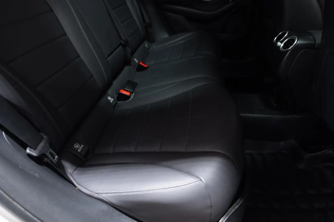 Mercedes-Benz GLC снимка Mercedes-Benz GLC