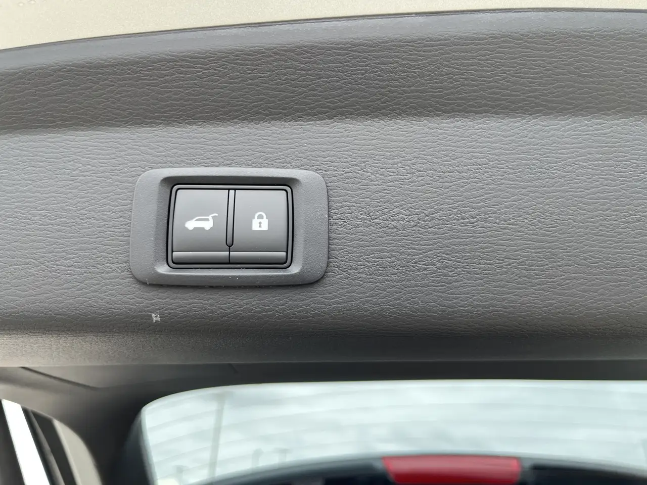 Mitsubishi Outlander снимка Mitsubishi Outlander