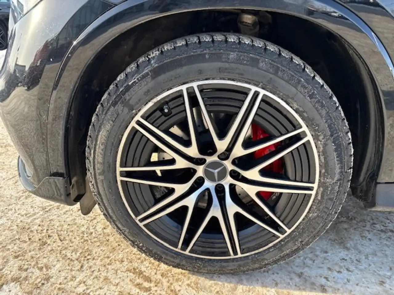 Mercedes-Benz GLC снимка Mercedes-Benz GLC