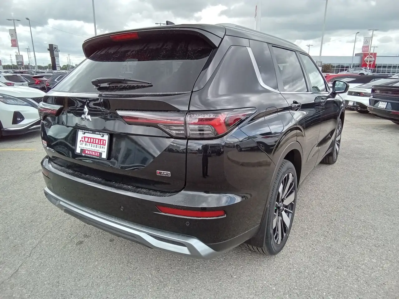 Mitsubishi Outlander снимка Mitsubishi Outlander