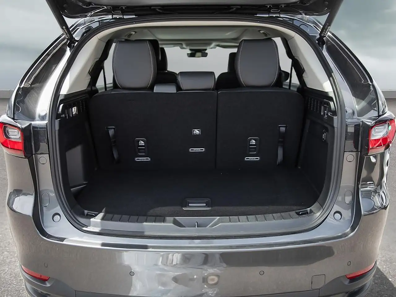 Mazda CX-90 PHEV снимка Mazda CX-90 PHEV