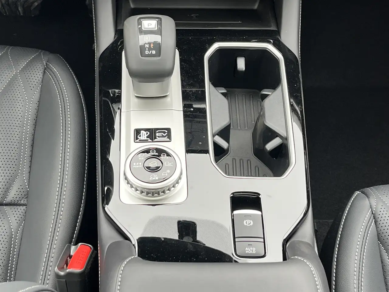 Mitsubishi Outlander снимка Mitsubishi Outlander
