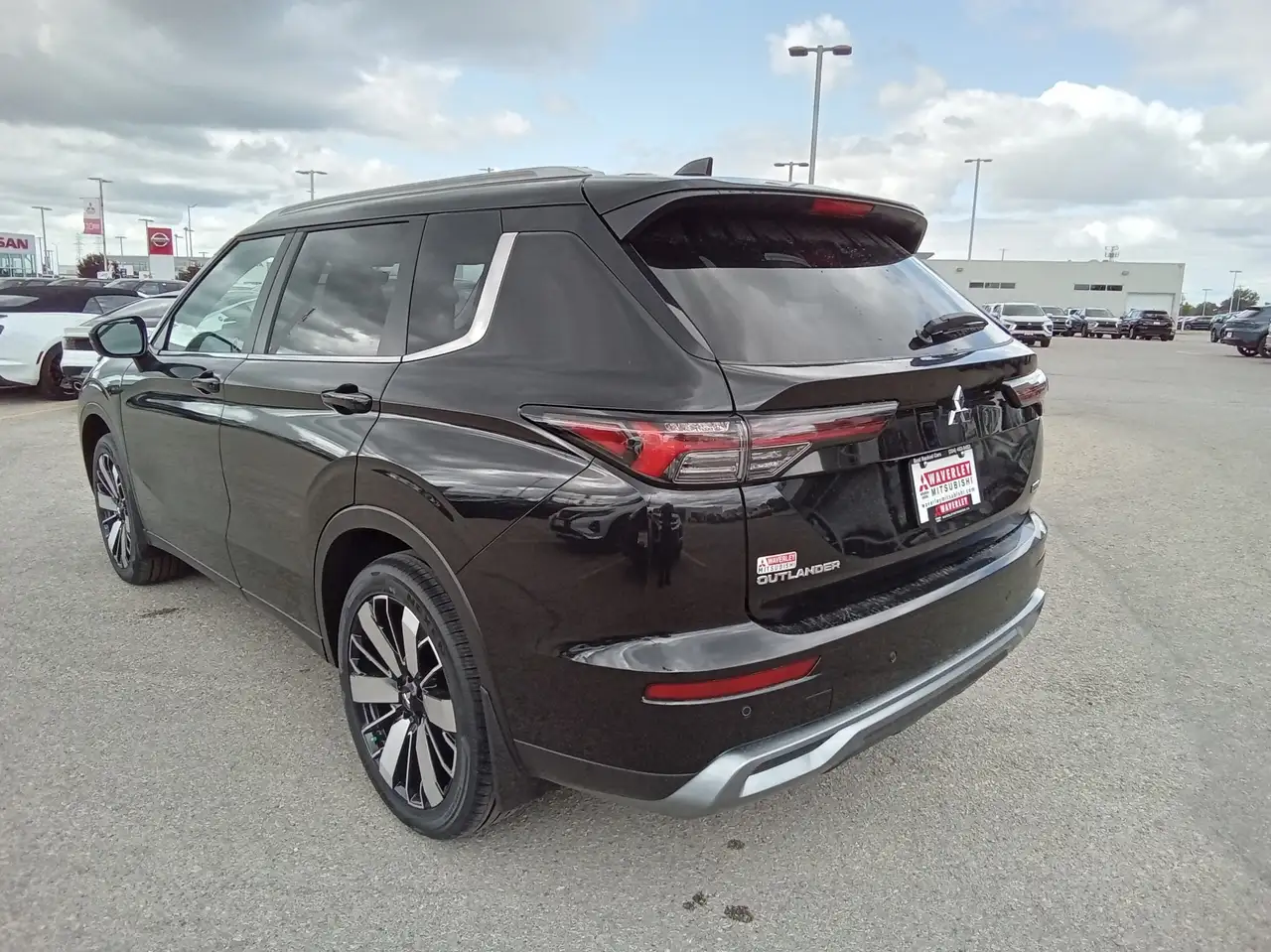 Mitsubishi Outlander снимка Mitsubishi Outlander