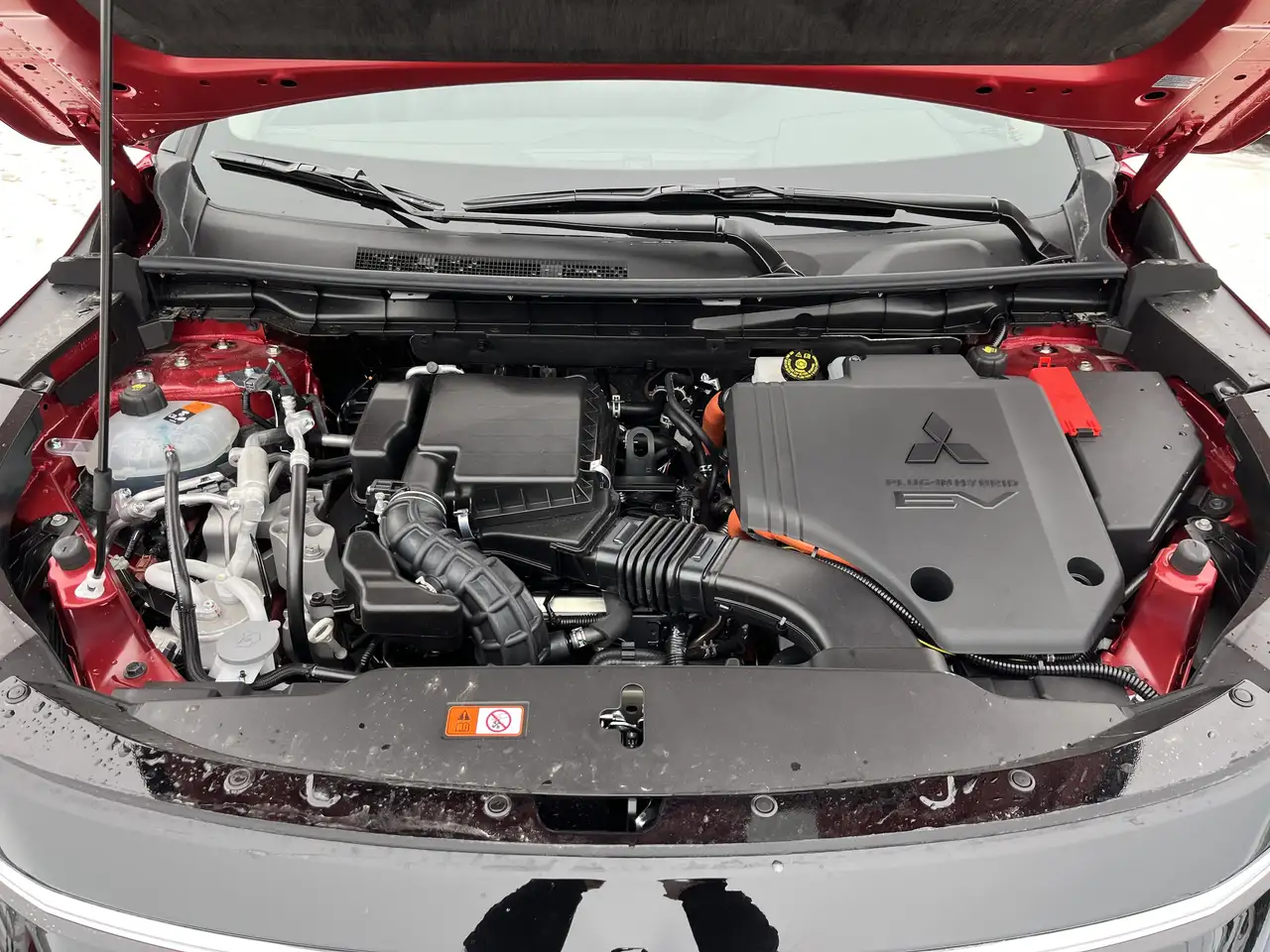 Mitsubishi Outlander снимка Mitsubishi Outlander