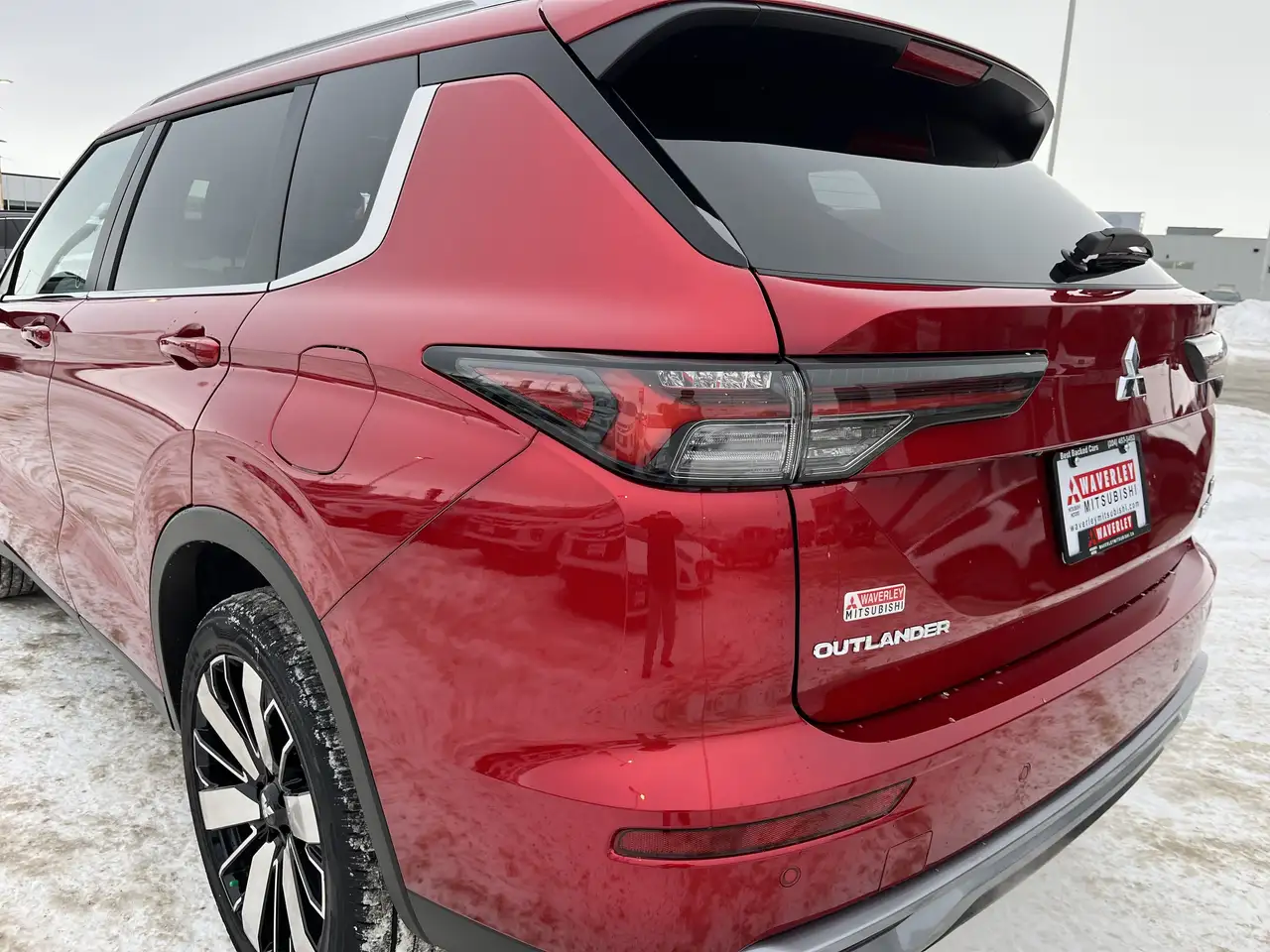Mitsubishi Outlander снимка Mitsubishi Outlander