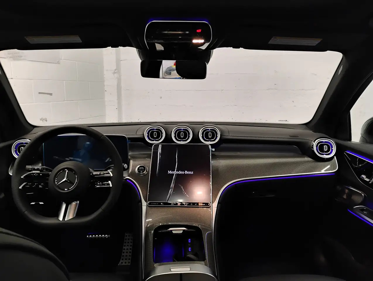 Mercedes-Benz GLC снимка Mercedes-Benz GLC