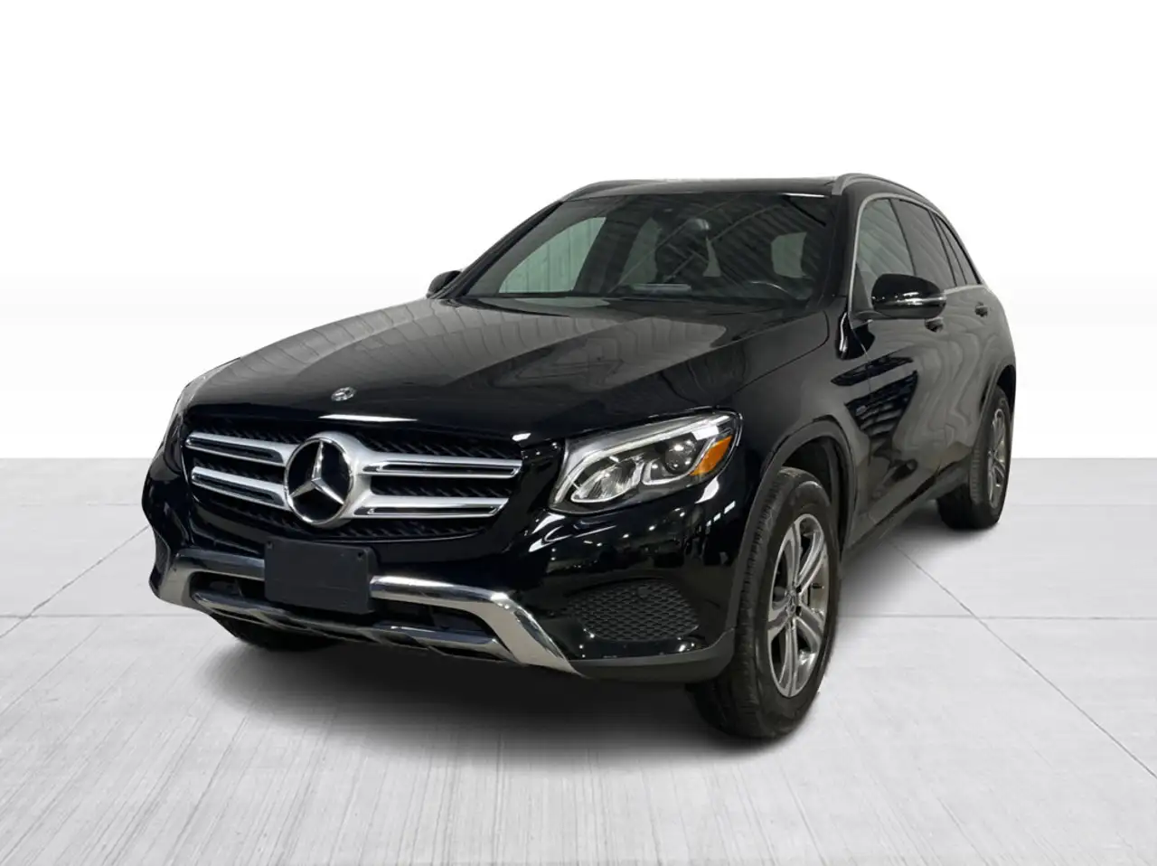 Mercedes-Benz GLC снимка Mercedes-Benz GLC