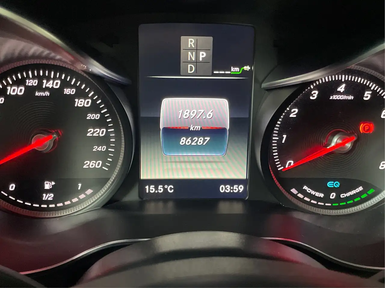 Mercedes-Benz GLC снимка Mercedes-Benz GLC
