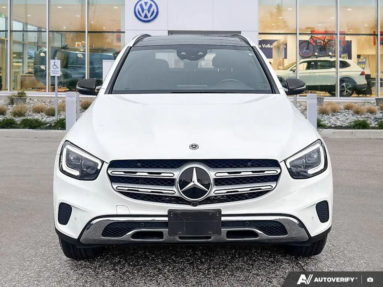 Mercedes-Benz GLC снимка Mercedes-Benz GLC