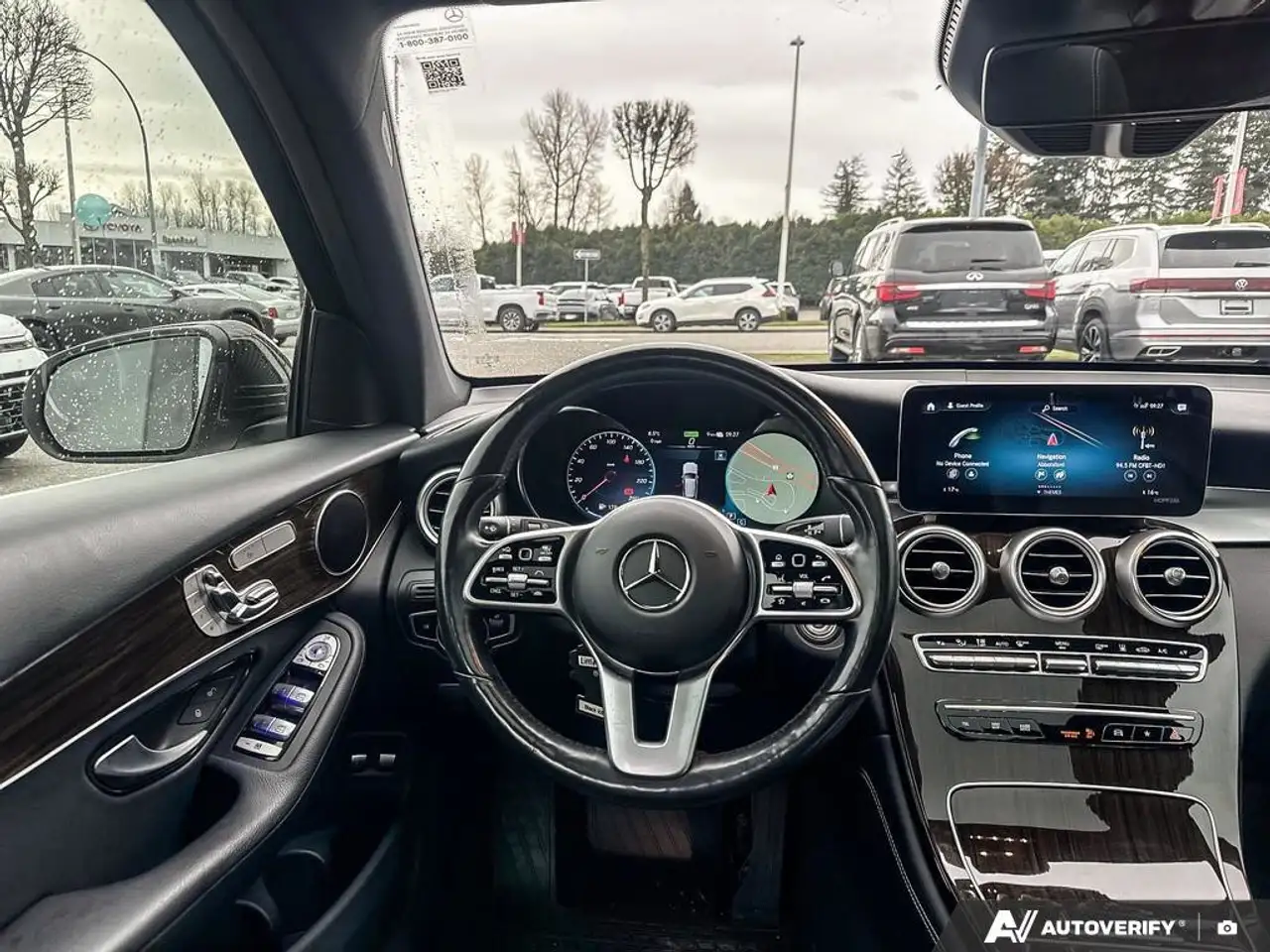 Mercedes-Benz GLC снимка Mercedes-Benz GLC