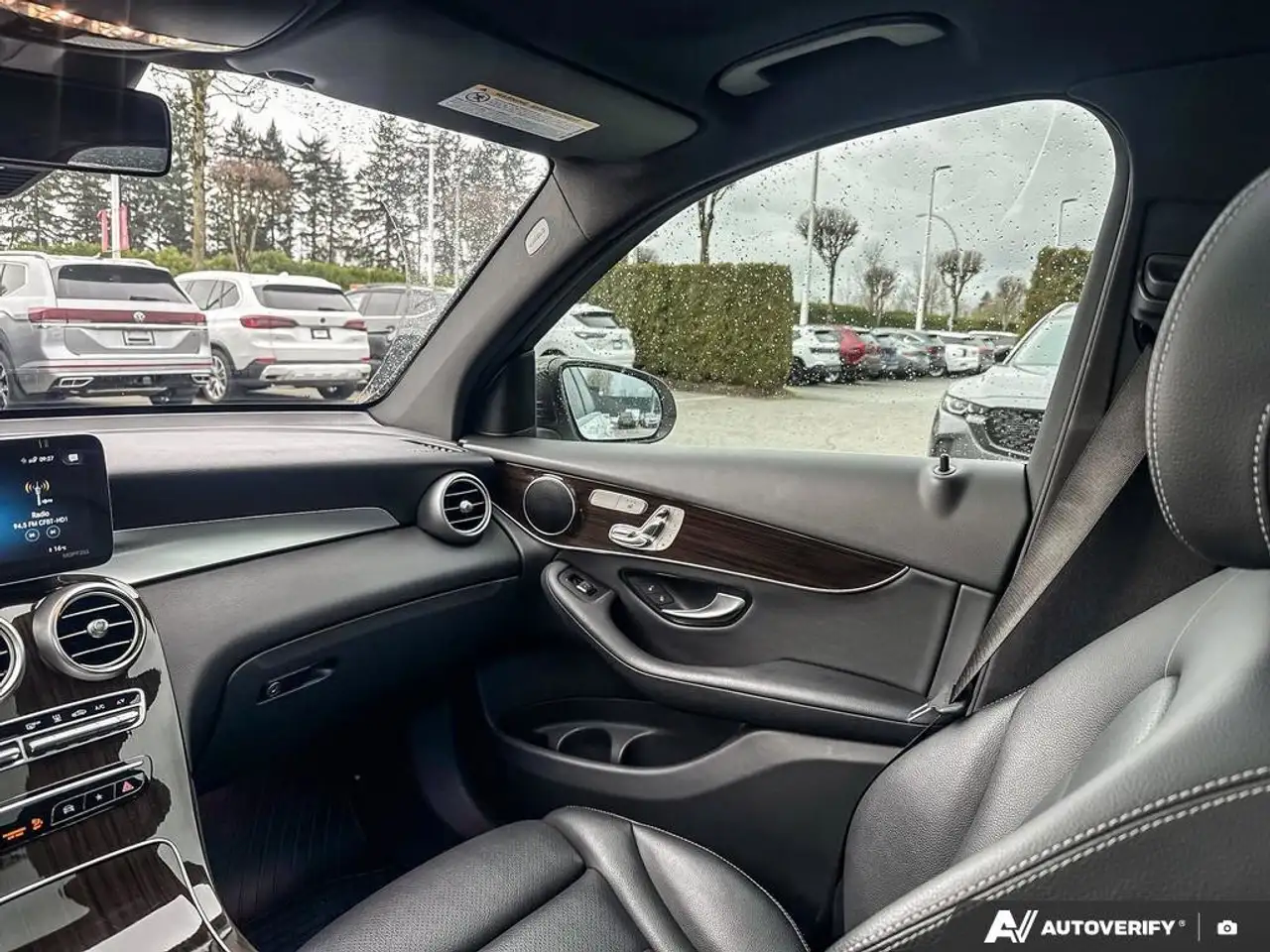Mercedes-Benz GLC снимка Mercedes-Benz GLC