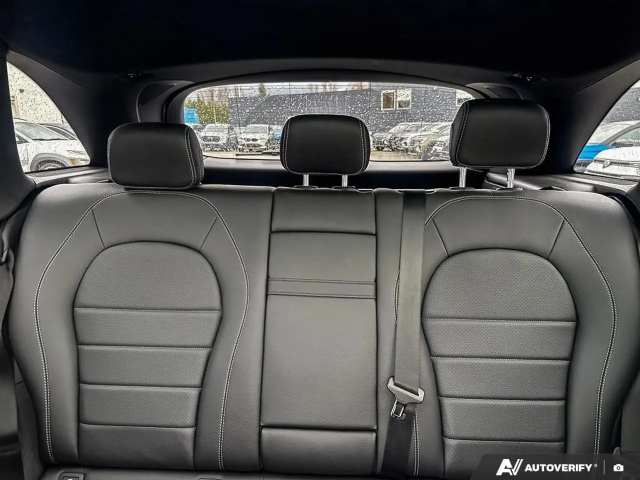 Mercedes-Benz GLC снимка Mercedes-Benz GLC