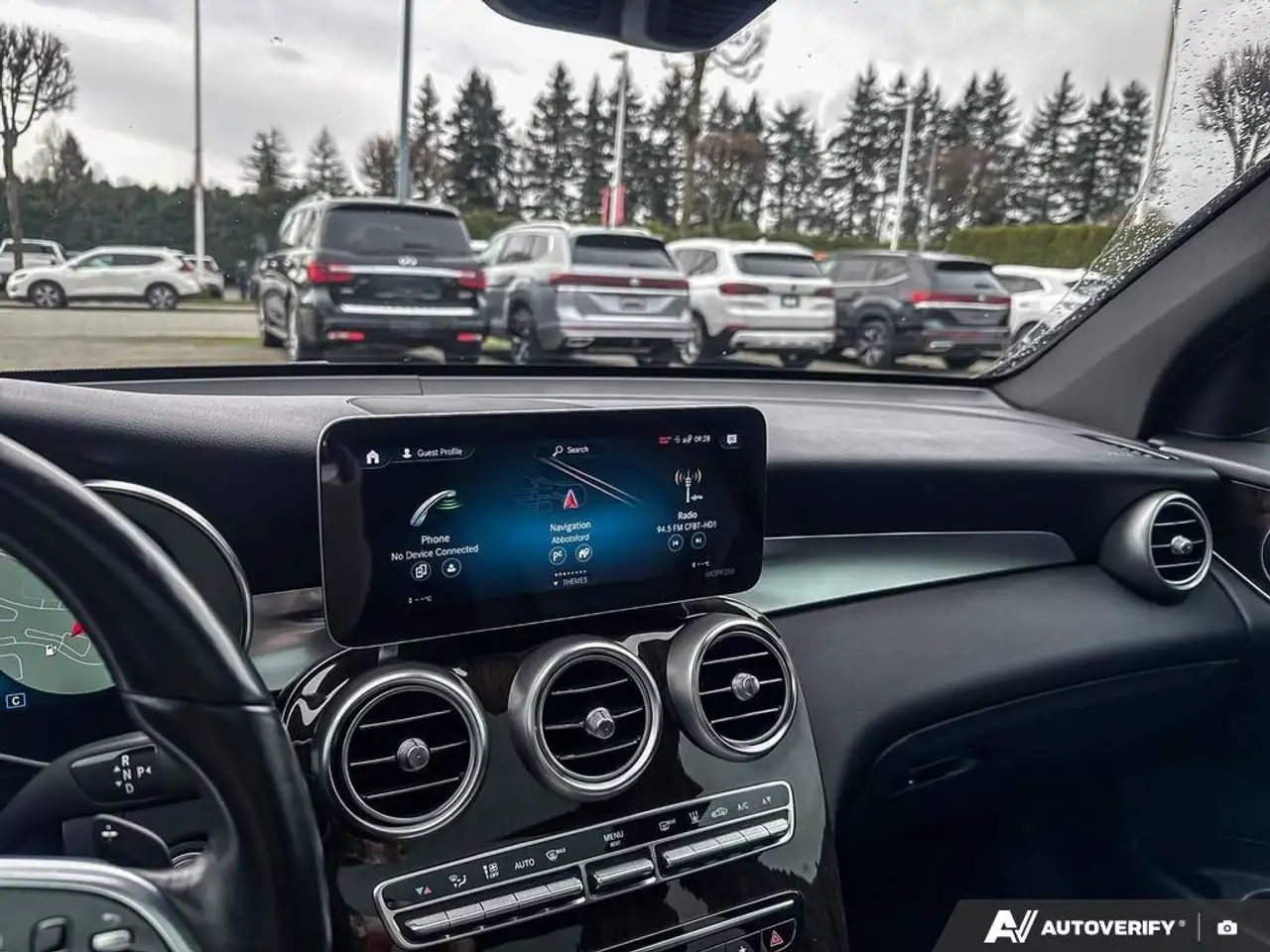 Mercedes-Benz GLC снимка Mercedes-Benz GLC