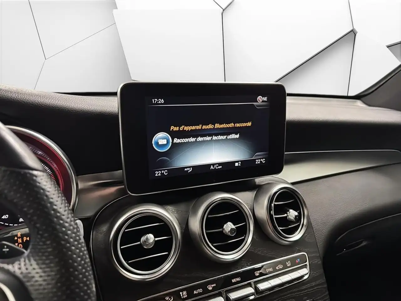 Mercedes-Benz GLC снимка Mercedes-Benz GLC