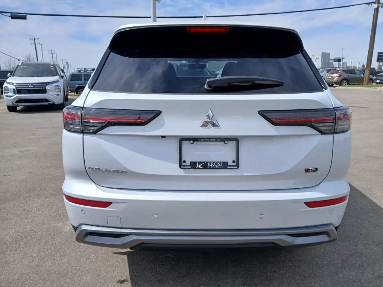 Mitsubishi Outlander photo Mitsubishi Outlander