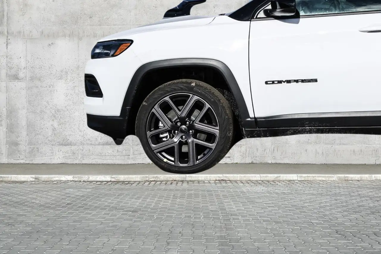 Jeep Compass снимка Jeep Compass
