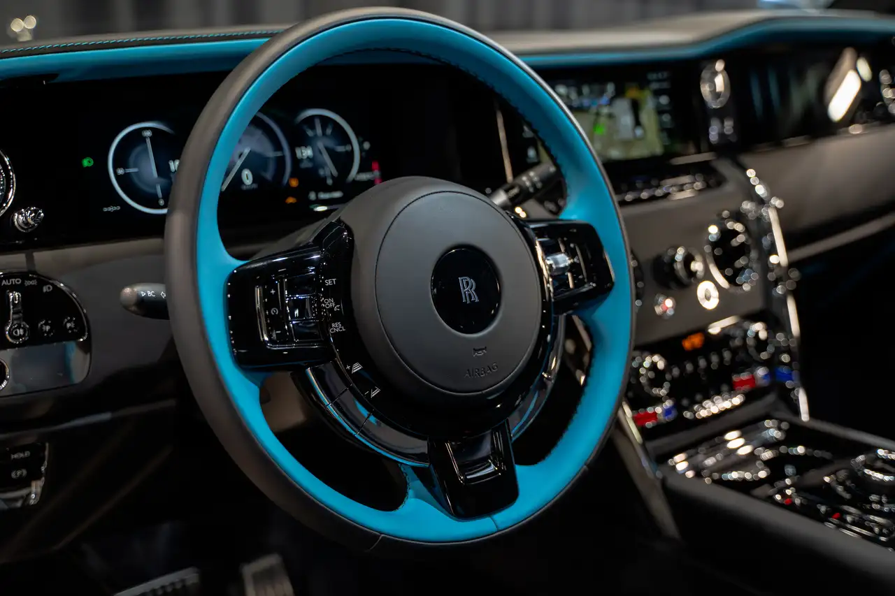 Rolls-Royce Cullinan снимка Rolls-Royce Cullinan