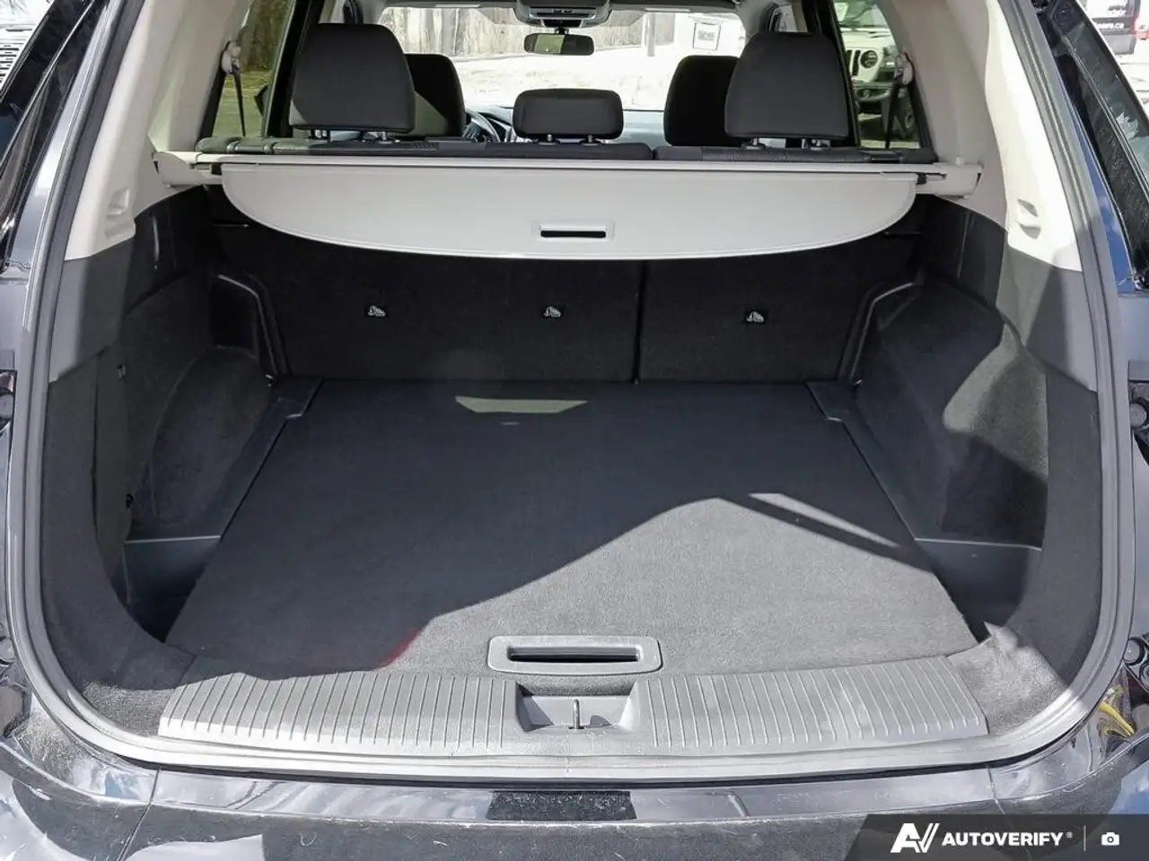 Nissan Rogue fotografie Nissan Rogue