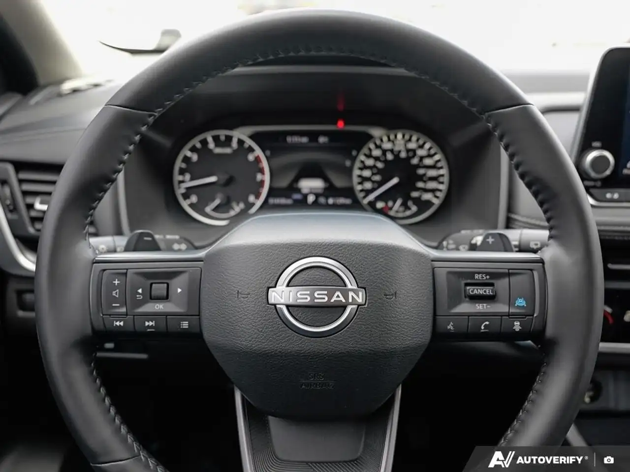 Nissan Rogue fotografie Nissan Rogue