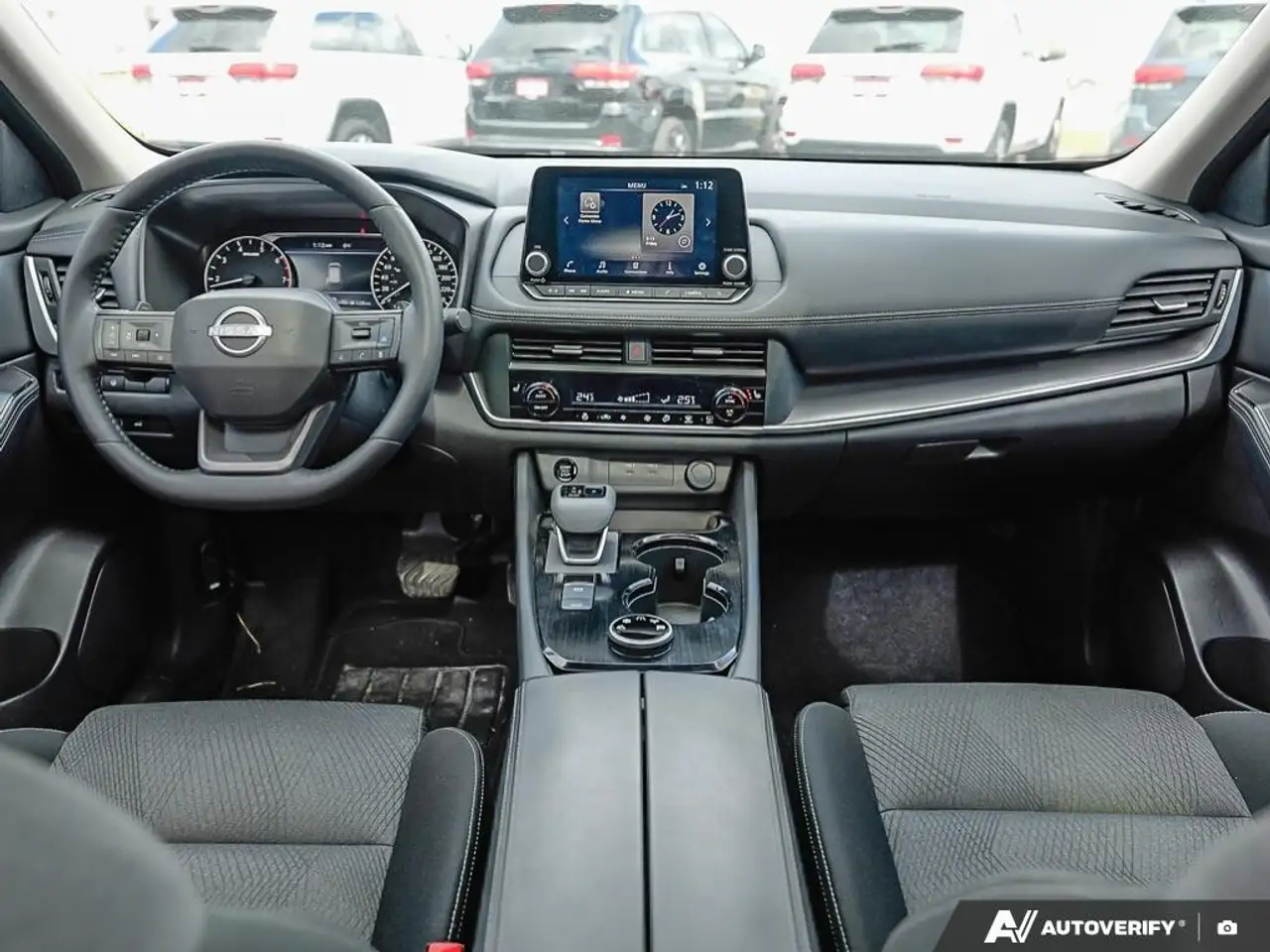 Nissan Rogue fotografie Nissan Rogue