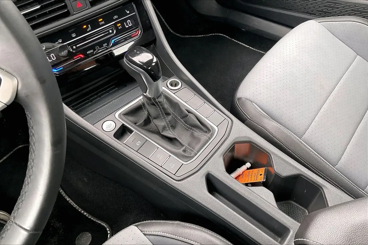 Volkswagen Jetta снимка Volkswagen Jetta
