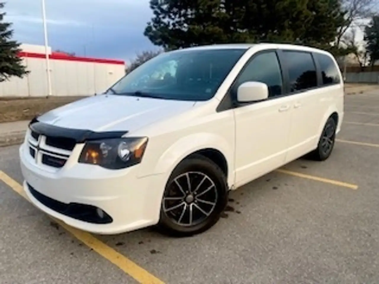 Dodge Grand Caravan photo Dodge Grand Caravan