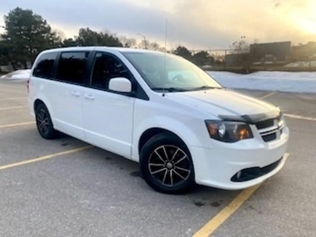 Dodge Grand Caravan photo Dodge Grand Caravan