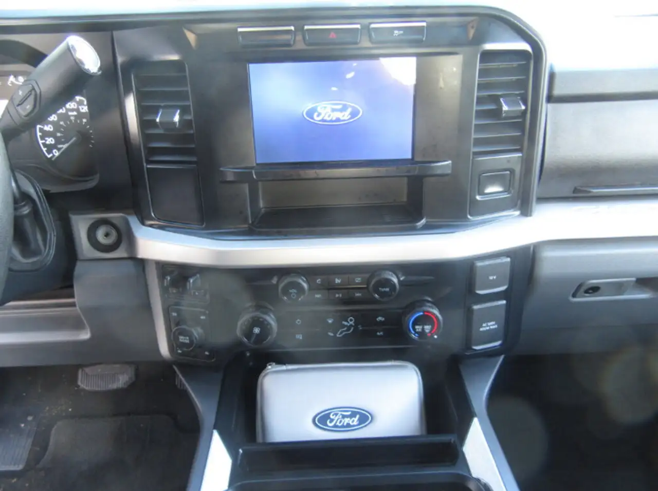 Ford F 350 снимка Ford F 350