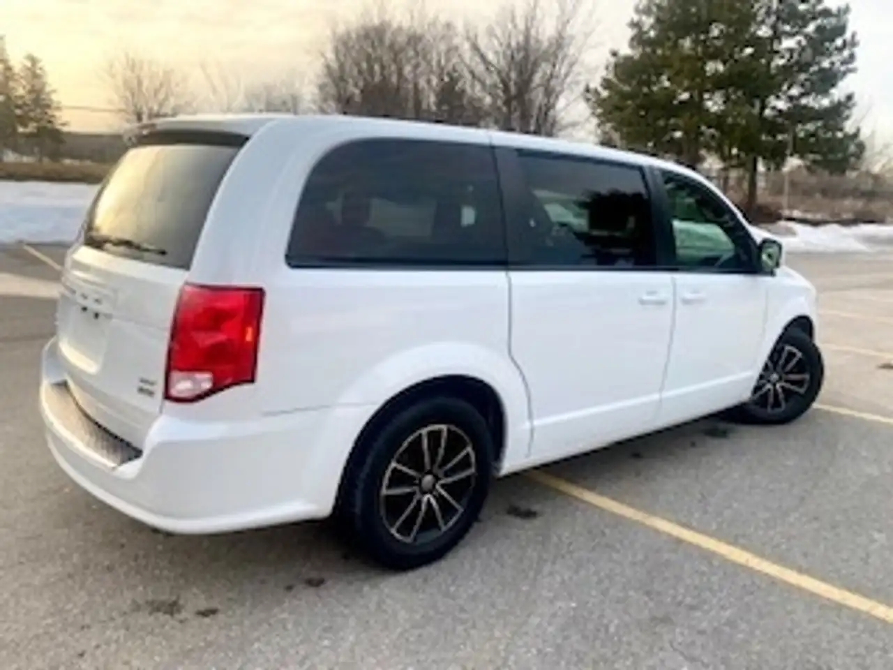 Dodge Grand Caravan photo Dodge Grand Caravan