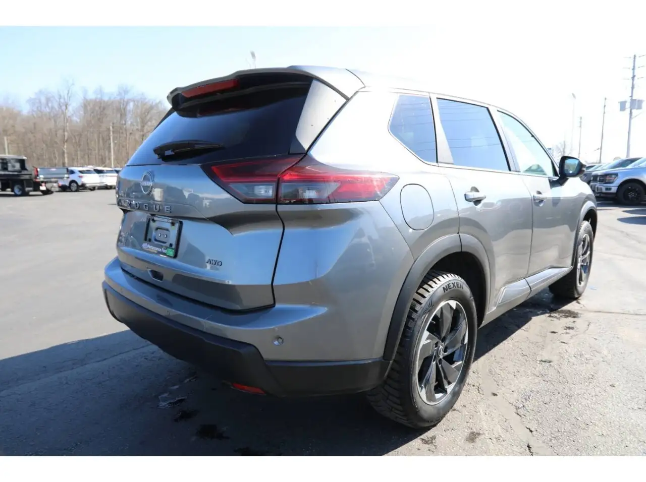 Nissan Rogue снимка Nissan Rogue
