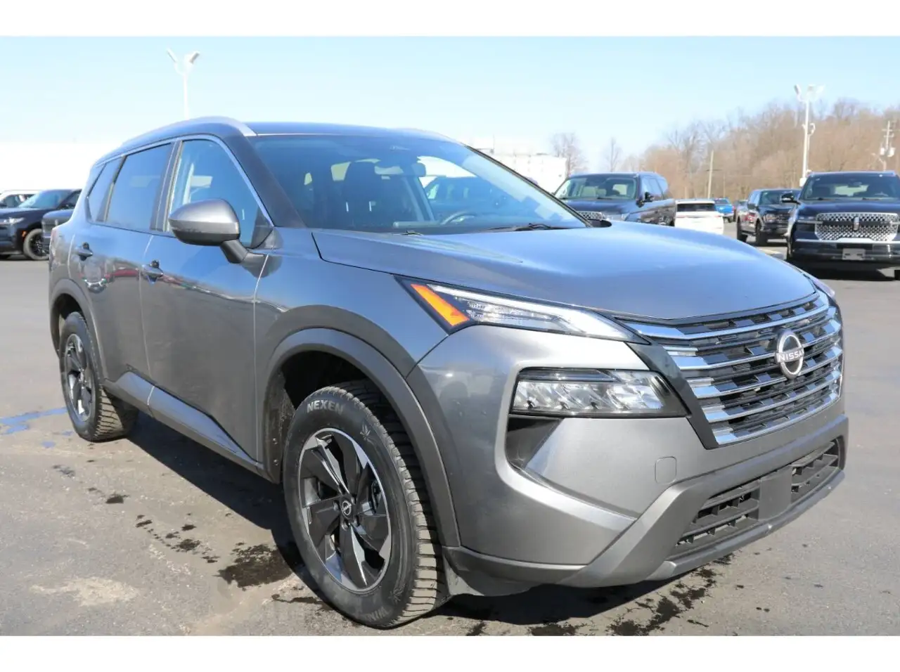 Nissan Rogue снимка Nissan Rogue