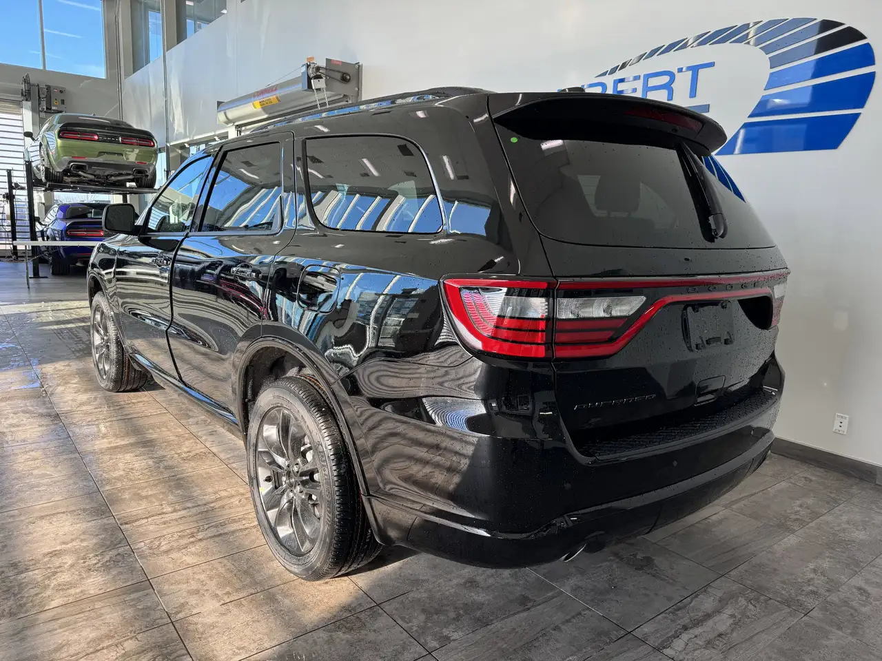 Dodge Durango снимка Dodge Durango