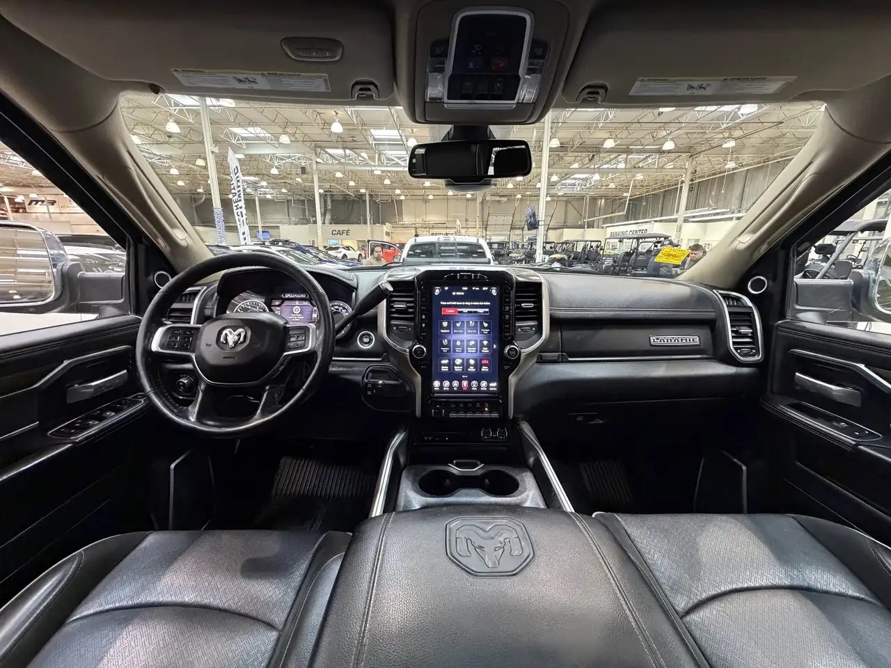 RAM 2500 снимка RAM 2500