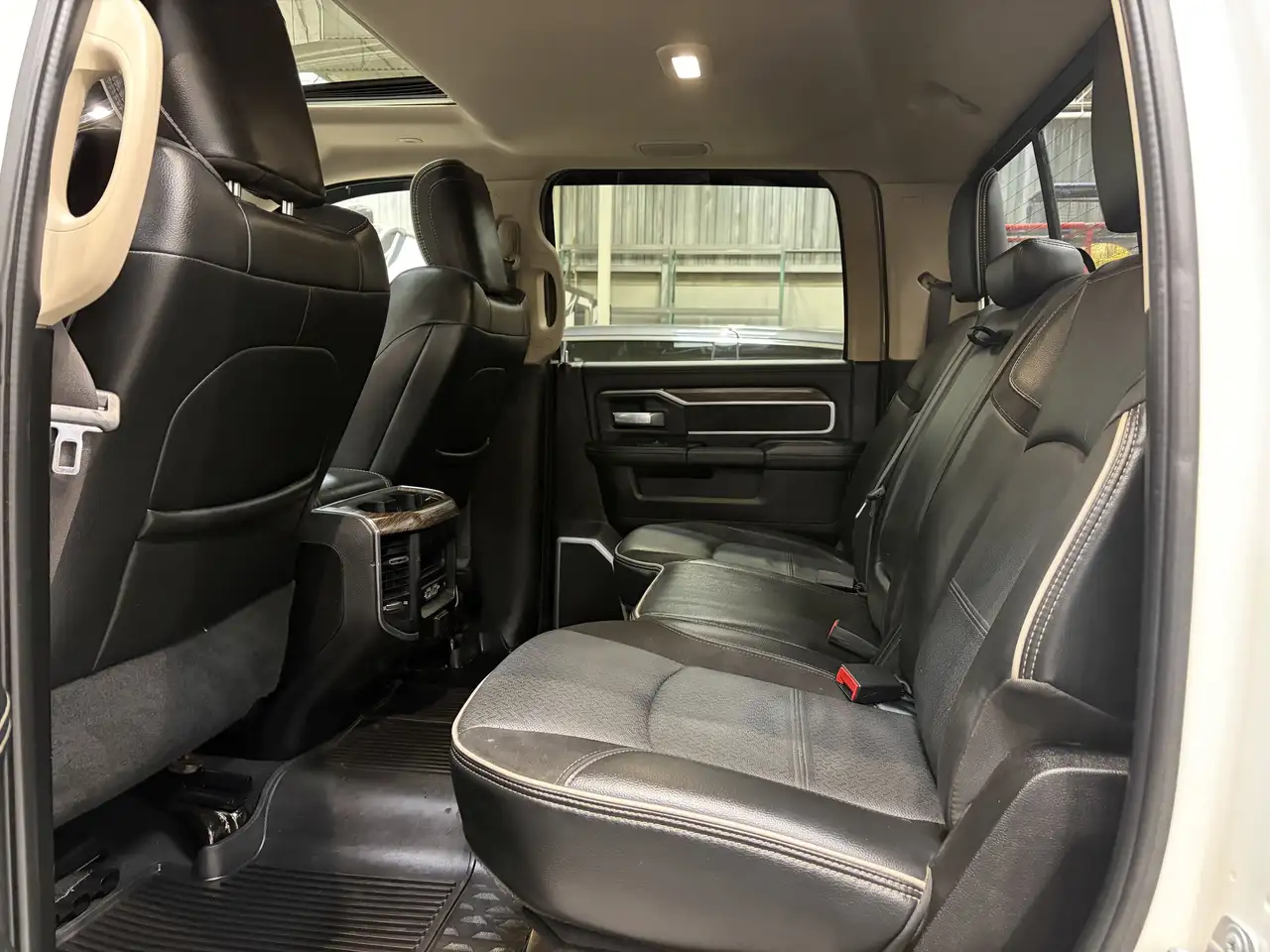 RAM 2500 снимка RAM 2500