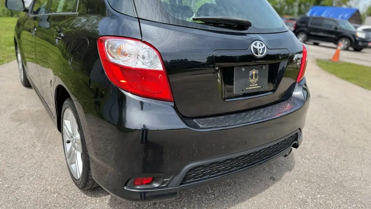 Toyota Matrix снимка Toyota Matrix